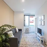 Appartement Seaside 1br Flat W/ Ac In By Lovelystay *