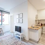 Seaside 1br Flat W/ Ac In By Lovelystay