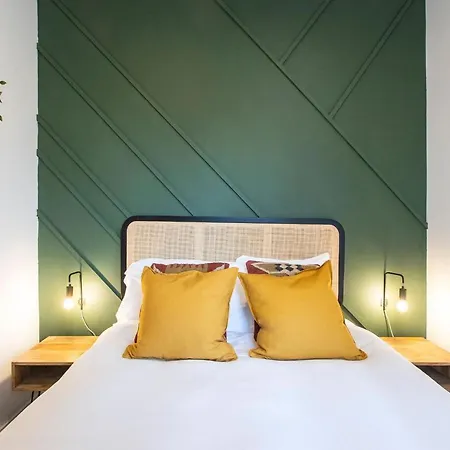 Seaside 1br Flat W/ Ac In By Lovelystay * 마토지뉴스