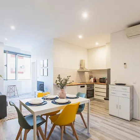 Seaside 1br Flat W/ Ac In By Lovelystay Matosinhos (Porto)