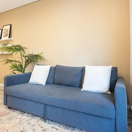 Seaside 1br Flat W/ Ac In By Lovelystay 아파트 *