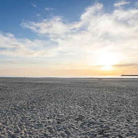 Lejlighed Seaside 1br Flat W/ Ac In By Lovelystay