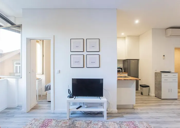 아파트 Seaside 1br Flat W/ Ac In By Lovelystay *