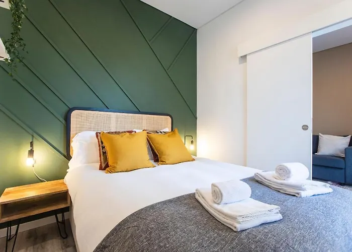 Seaside 1br Flat W/ Ac In By Lovelystay